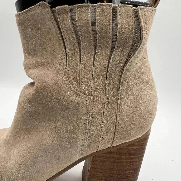 Marc Fisher 9M Mloshay Leather Pull on Booties Western Cowgirl Boots Suede Tan - Picture 6 of 13